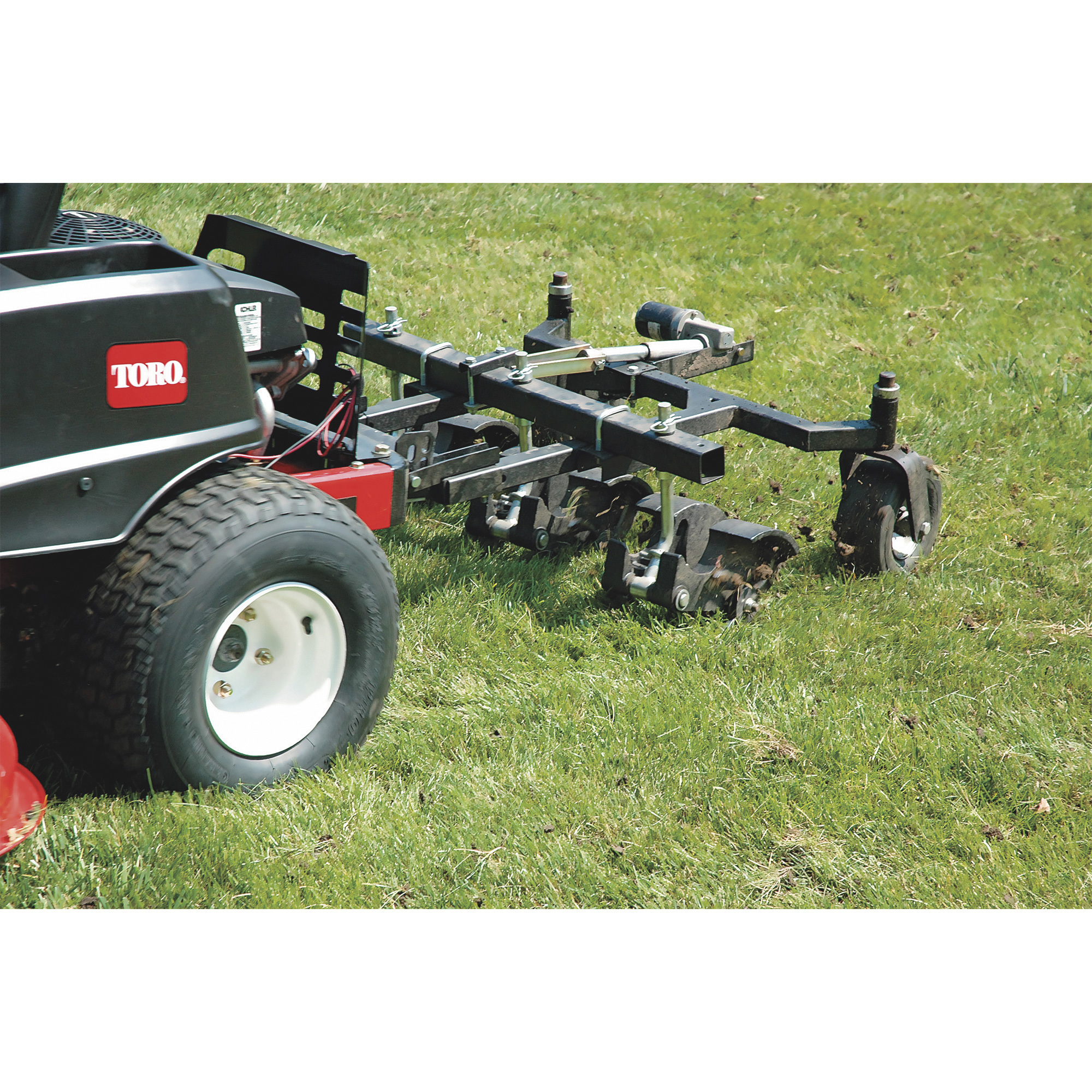 JRCO, TOW-BEHIND HOOKER AERATOR 38in., Working Width 38.25 in, Model# 753.JRC